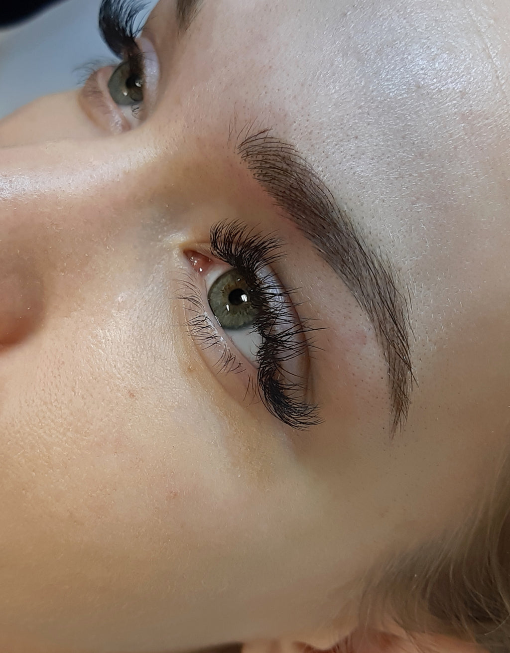 B36 Černá/hnědá 4 – Univerzální hnědá pro permanentní make-up